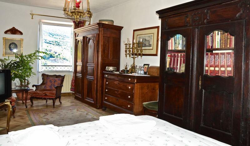 La Terrazza Dei Pelargoni B&B Ventimiglia Eksteriør billede
