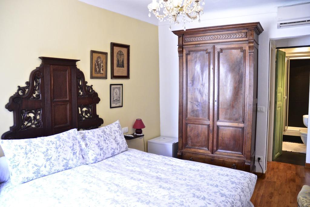 La Terrazza Dei Pelargoni B&B Ventimiglia Eksteriør billede